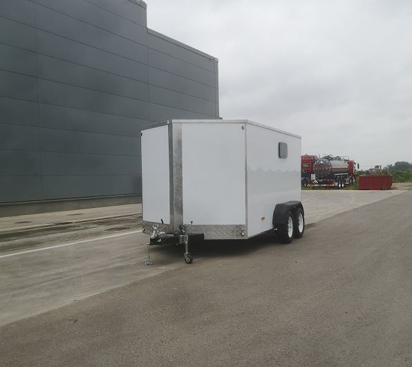 后开门搬家工房车